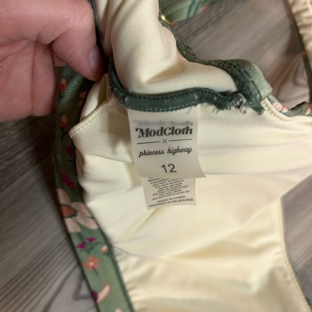ModCloth Princess Highway Swim Top - Picture 3 of 3